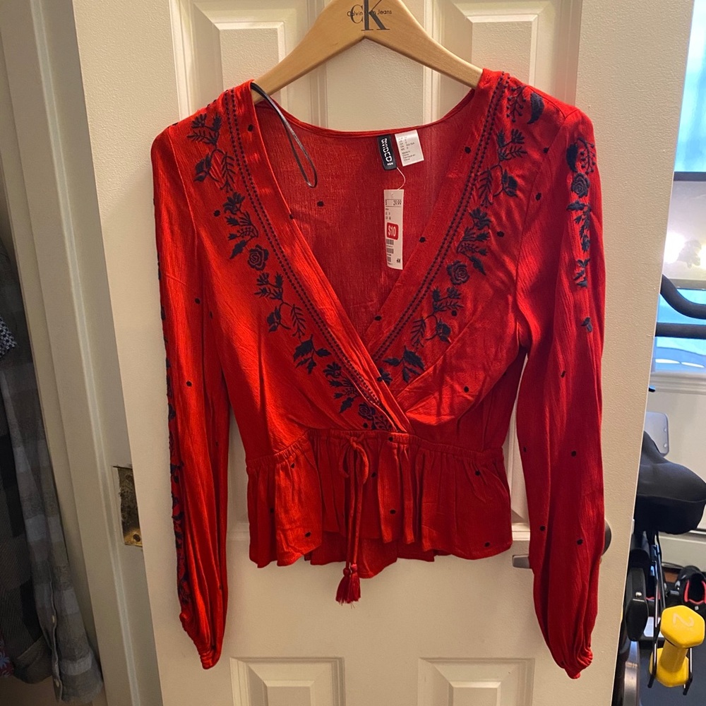 Long sleeve crop top